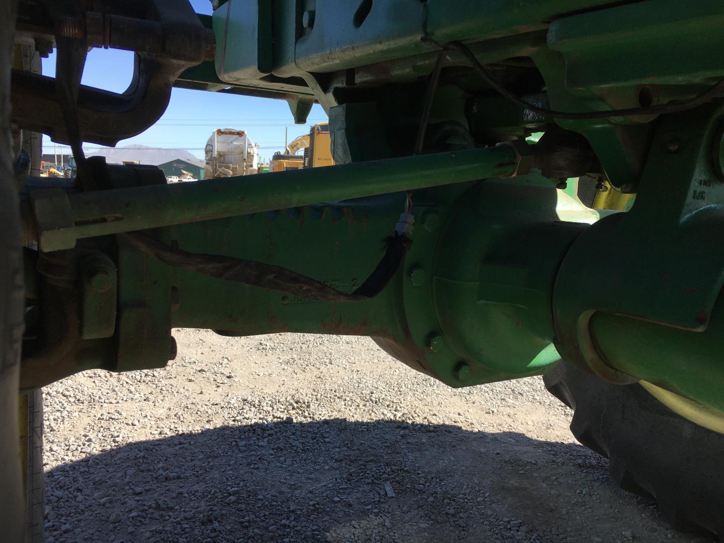 ./imagenes/INVOICE/2019/16909/TRACTOR AGRICOLA JOHN DEERE 4760 (31).JPG